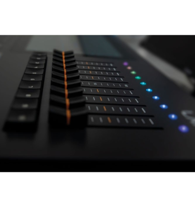 LAMPY 154.012 40 2U CONSOLA DMX CON 40 FADERS Y 2 UNIVERSOS