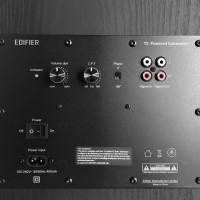 Edifier T5 - Subwoofer Activo de 8" y 70W RMS