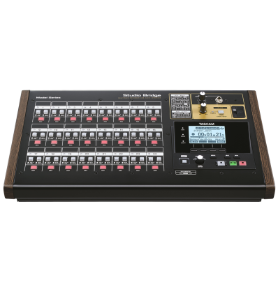 Tascam Studio Bridge: grabadora multipista e interfaz de audio USB