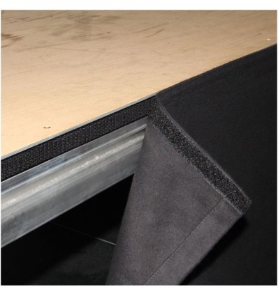 Adam Hall Stage Skirt 300 60x0.4 | Falda de escenario negra ignífuga