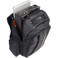 UDG Ultimate Backpack Black/Orange - Mochila Profesional para DJs