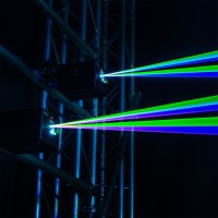 BeamZ Phoenix 5000 - Proyector Láser RGB de 5W para DJs y Eventos