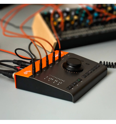 Bitwig Connect 4/12 - Interfaz de audio 4x12 con control DAW