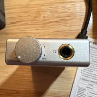 FiiO RR11 Silver: Radio FM portátil HiFi con DAC y amplificador