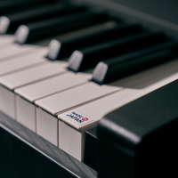 KORG E1 Air Black – Piano digital RH3, diseño compacto