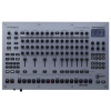 Caja de ritmos Roland TR‑1000 vista frontal con perillas y pads