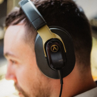 Austrian Audio HI-X18 Gold Edition – Auriculares cerrados