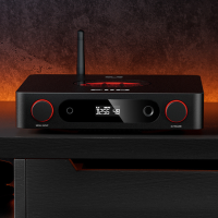 FiiO K13 R2R DAC y amplificador Hi-Fi de escritorio