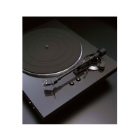 DENON DP-300 giradiscos de muy económico precio.