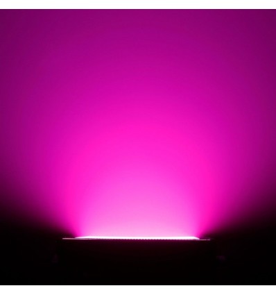 Cameo Thunder Wash 600 RGBW estrobo rápido