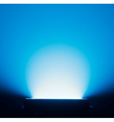 Cameo Thunder Wash 600 RGBW estrobo rápido