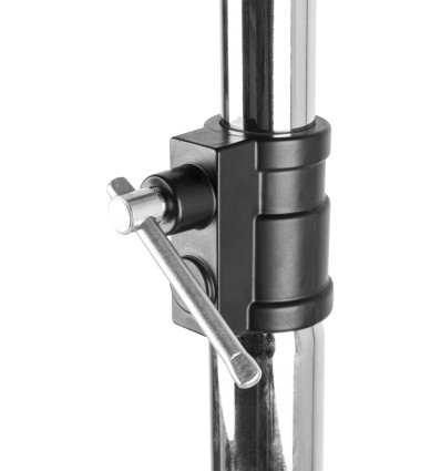 El BEAMZ WLS70  es un soporte de luces cromado