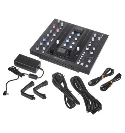 Controlador DAW enchufable con compresor de bus.