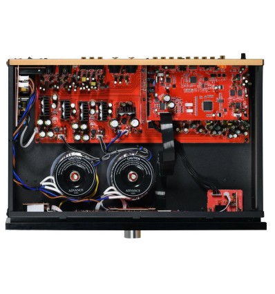 ADVANCE X-P700 es un preamplificador Dual Mono de alta calidad