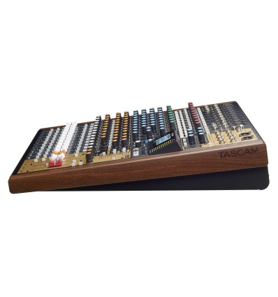 Tascam Model 16 - Mesa de mezclas con grabadora e interfaz USB