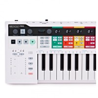 Arturia KeyStep Pro - Controlador MIDI y Secuenciador Polifónico