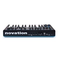 Novation Bass Station II - Sintetizador Analógico Monofónico Novation Bass Station II - Sintetizador Analógico Monofónico